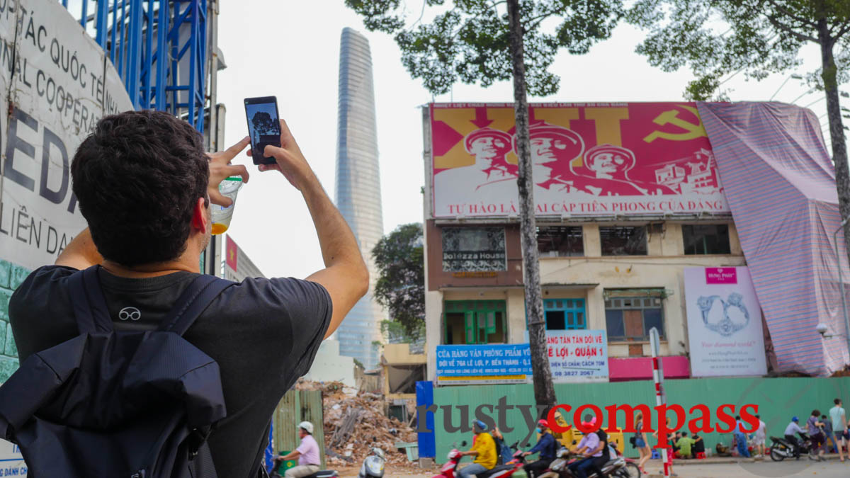 Tourist captures the end of an era - Saigon