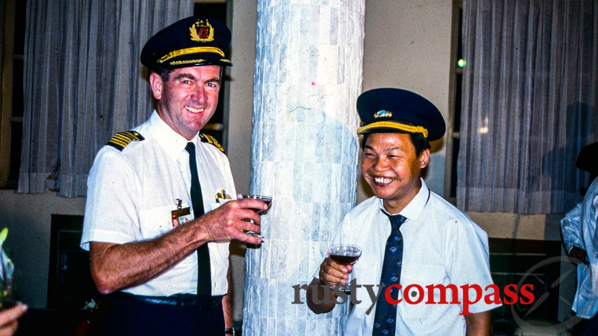 Welcome drink for the Qantas captain and a Vietnamese counterpart.