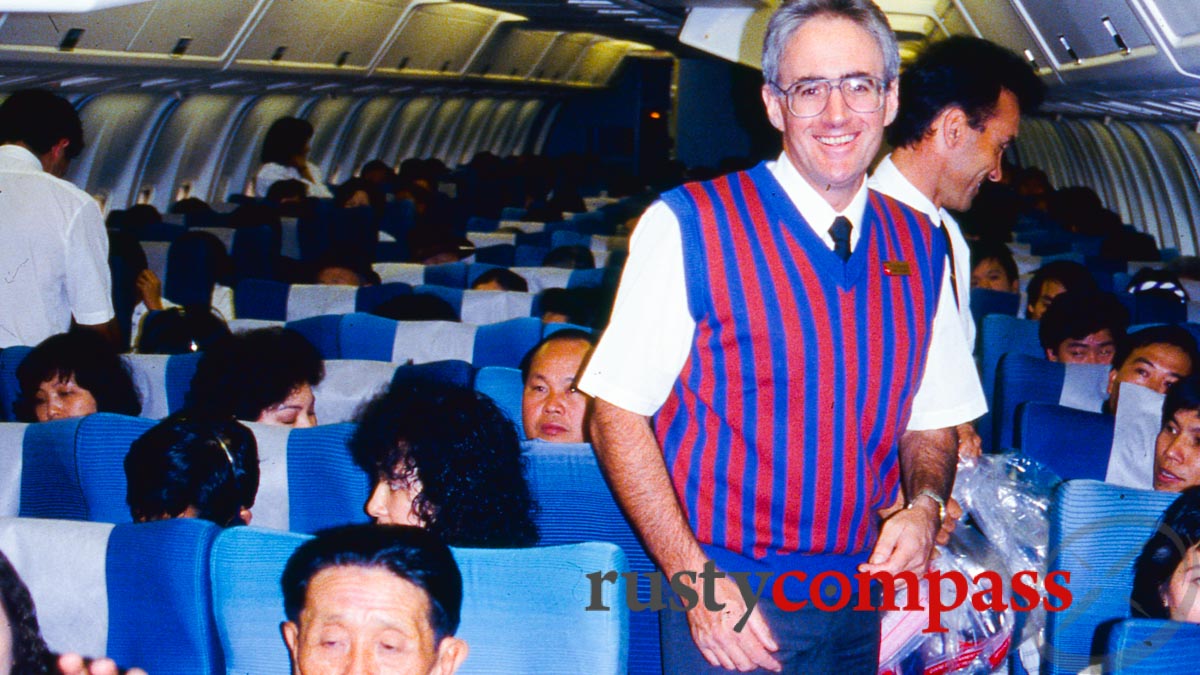 The first post-war Qantas flight between Australia and Vietnam - December 1990