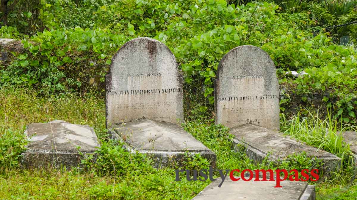 French and Spanish graves from 1858, Danang