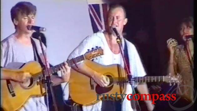 Neil Finn plays Saigon, Australia Day 1998