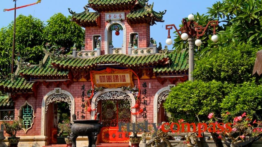 Fujian Temple, Hoi An. This is where Hoi An's Chinese...