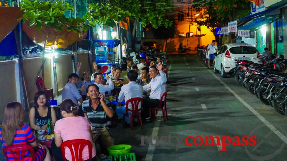 Some of Nha Trang's busiest eateries are these little streateries....