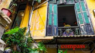 Hanoi's coolest crumbling colonial era building?