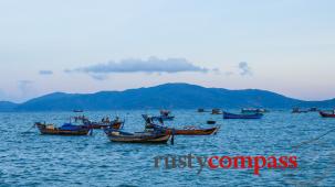 [Video] Afternoon cycle along the coast in Nha Trang, Vietnam