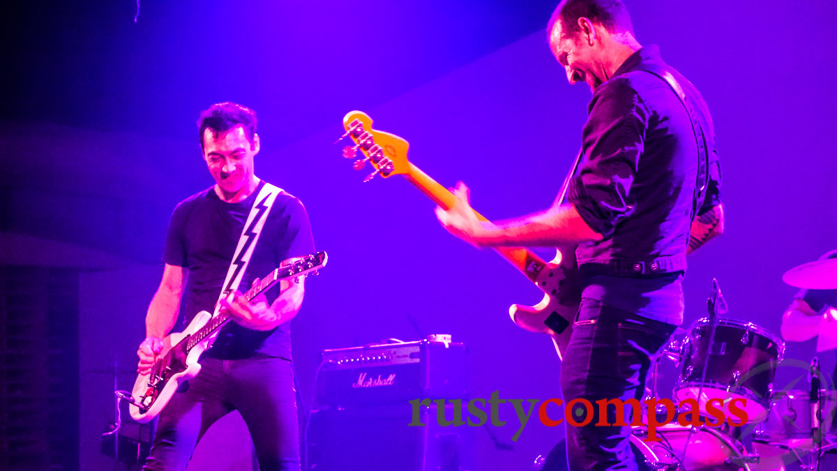 Regurgitator plays Cargo, Saigon Regurgitator plays Cargo, Saigon
