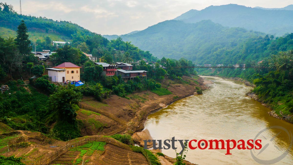 Muang Khua, Laos