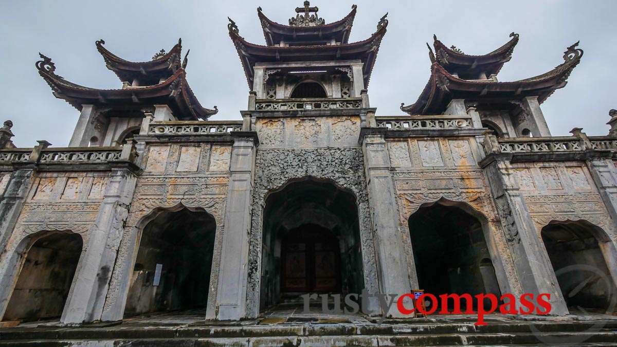 Phat Diem Cathedral, Ninh Binh Phat Diem Cathedral, Ninh Binh