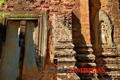 images/rustycompass/CAMBODIA/SIEMREAP1210/SEEANDDOSIEMREAP0211/ROLUOSGROUP0311/roluos lolei 4x3.jpg Angkor,Cambodia,Lolei Temple,Roulos group,Siem Reap,temples