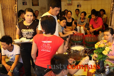 images/rustycompass/VIETNAM/HANOI/HANOIRESTAURANTS0611/HANOIEATINGINTRO0611/hanoi-food-intro-4x3-0611-3.jpg Old Quarter Hanoi,Vietnam