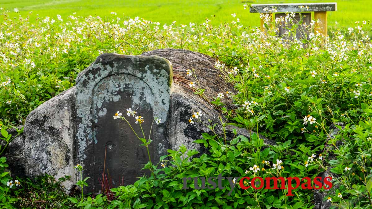 17th century Japanese tomb - Cycling Hoi An 17th century Japanese tomb - Cycling Hoi An
