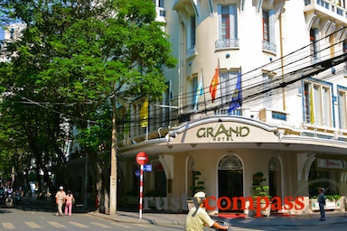 images/rustycompass/VIETNAM/SAIGON/SAIGONHOTELS0411/GRANDSAIGON0411/grand-4x3-0411-2.jpg architecture,colonial,Dong Khoi St,French,Grand Hotel,Ho Chi Minh City,Hotels,museums,people,Saigon,streets,Vietnam