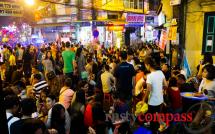 Ta Hien St - old quarter street party