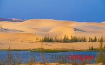 White sand dunes and Lotus Lake, Mui Ne