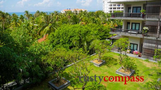 Anantara Resort, Mui Ne - main hotel block.