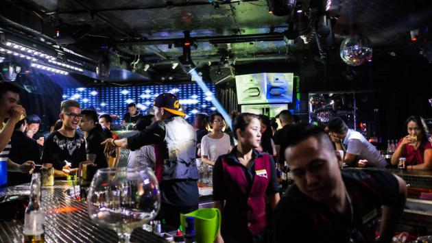 Bank nightclub, Hanoi