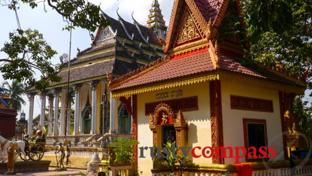 Temple, Battambang