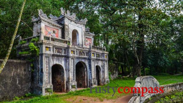 Tu Hieu Pagoda, Hue