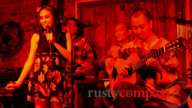 Carmen Bar, Saigon