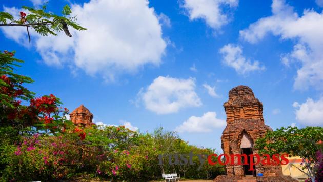 Po Shanu Cham Towers, Phan Thiet