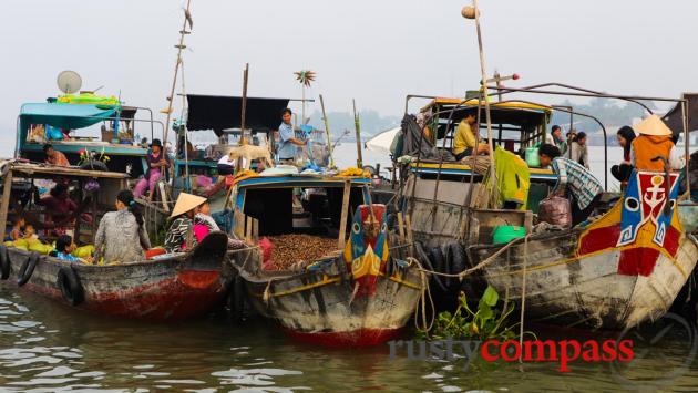 Chau Doc floating market
