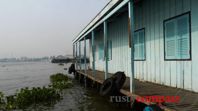 Floating fish farm, Chau Doc