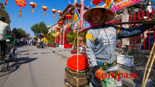 Hoi An's cycle friendly streets.