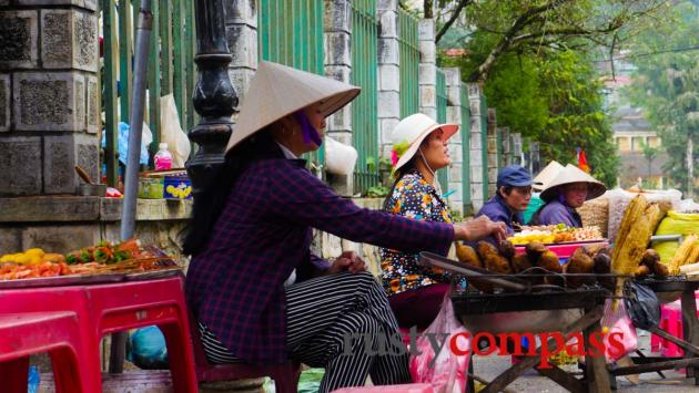 Streetside eats, Sapa