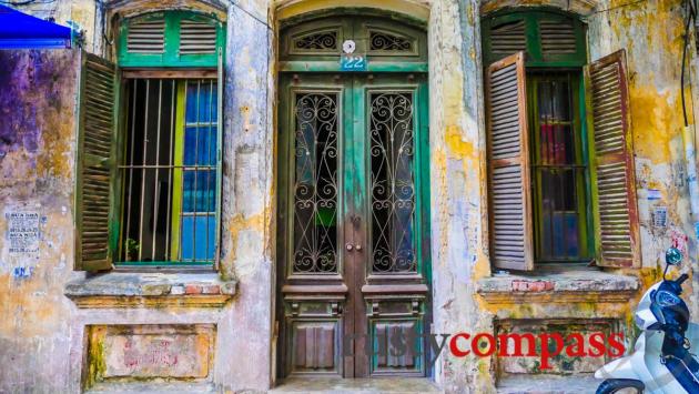 Faded colonial mansion, Hanoi