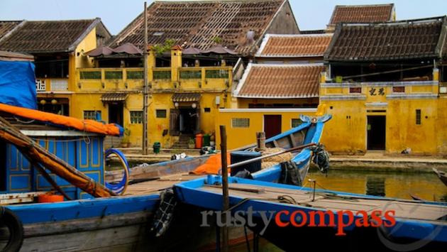 Hoi An's old streets