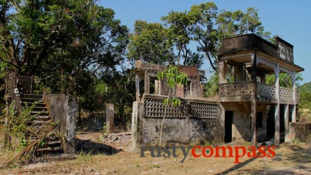 The ruins of Kep