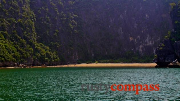 Deserted beach in Lan Ha Bay