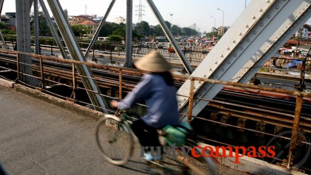 Long BIen Bridge, Hanoi