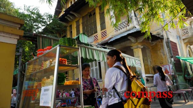 After-school snacks at historic Preah Sisowath school, Phnom Penh