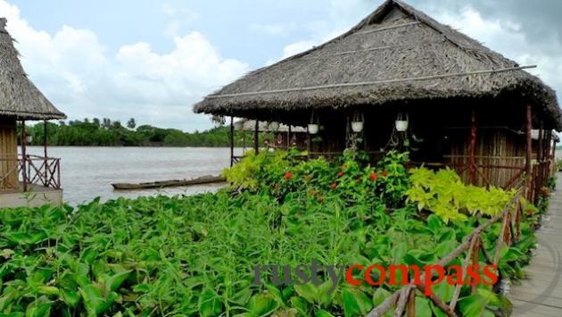 Mekong Floating House - Ben Tre