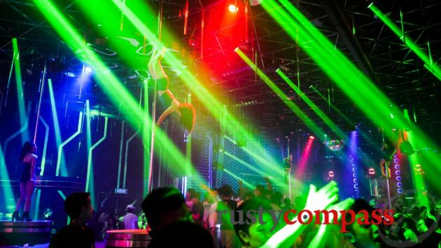 New Phuong Dong Nightclub, Danang