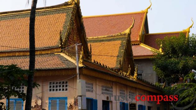 Traditional Wat architecture, Phnom Penh