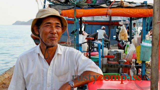 Back at An Thoi port - the soft drink seller