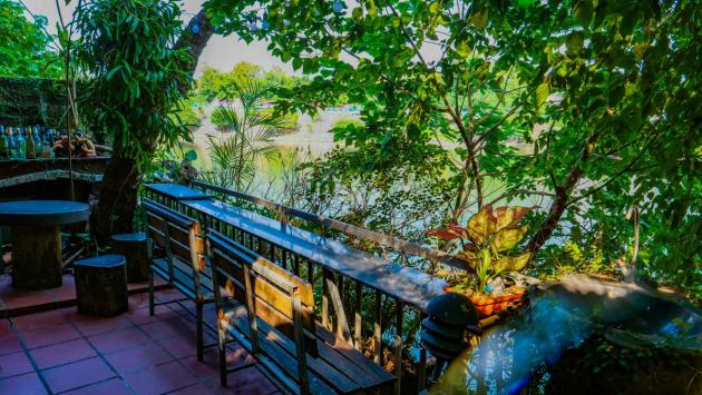 Red River Tea Room, Hanoi