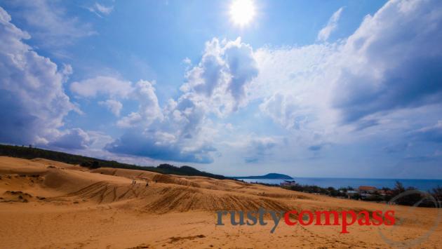 Red sand dunes, Mui Ne