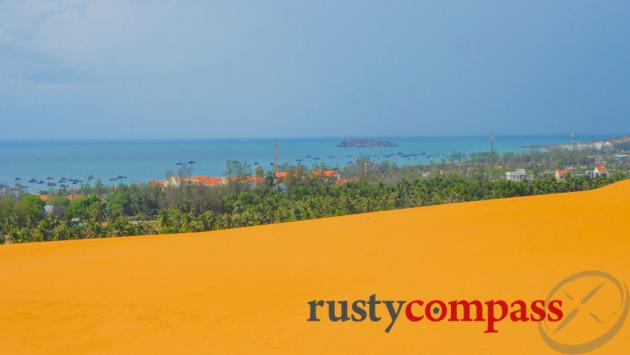 Red sand dunes, Mui Ne