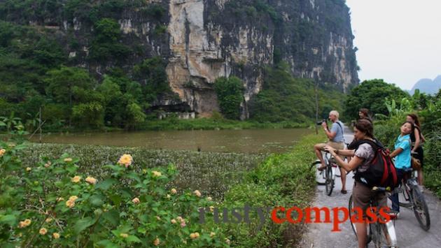 The 12km ride between Hoa Lu and Tam Coc is a highlight.