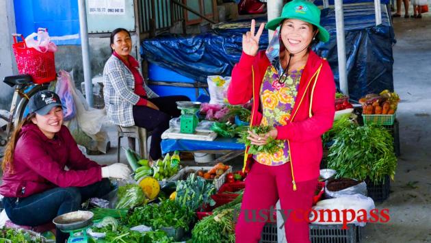 The market, Tam Hai Island