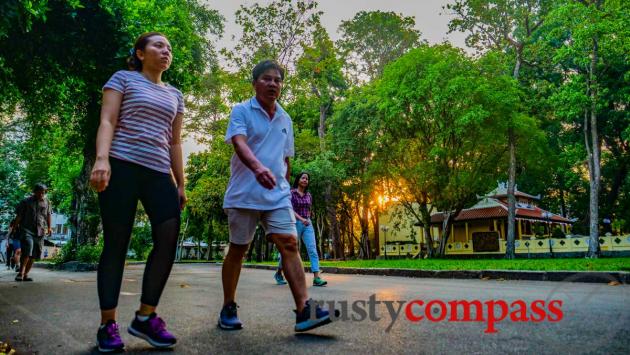 Afternoon exercise Tao Dan Park, Saigon