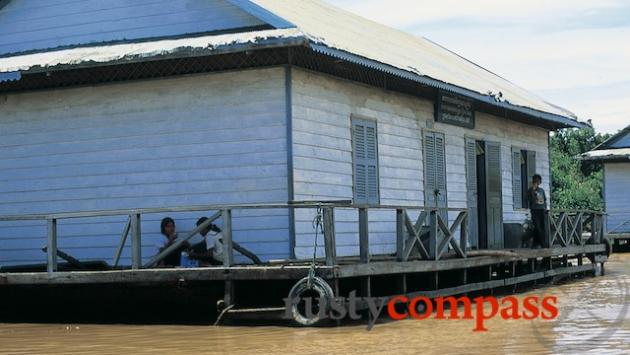 Floating school near Chong Kneas