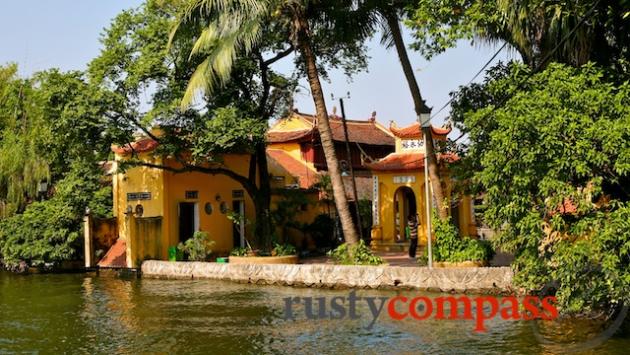 Tran Quoc Pagoda, Hanoi