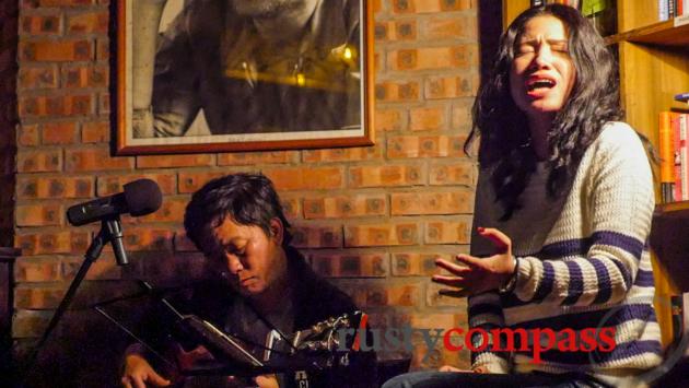 Unplugged tunes -Tranquil Cafe, Hanoi