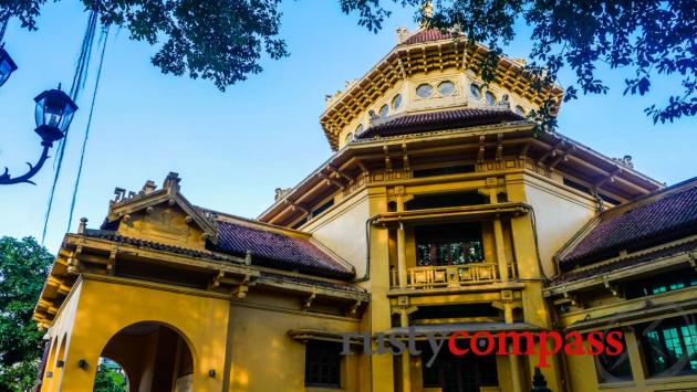 Museum of Vietnamese History, Hanoi - the Indochine architecture