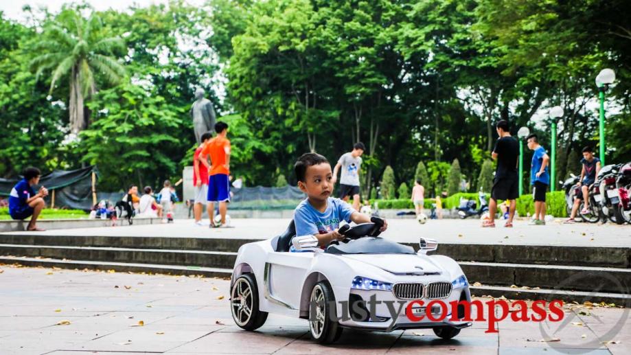 The longing for a BMW starts early in Hanoi -...