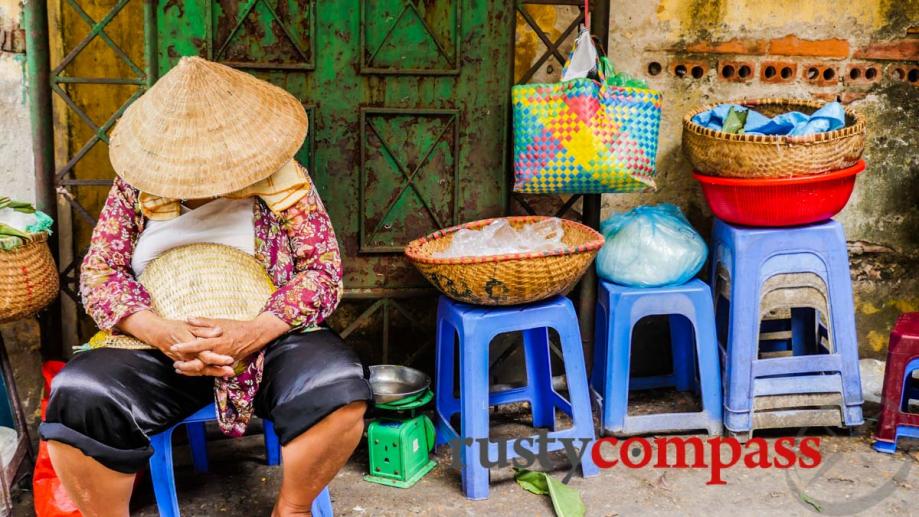 Chau Long Market, Hanoi